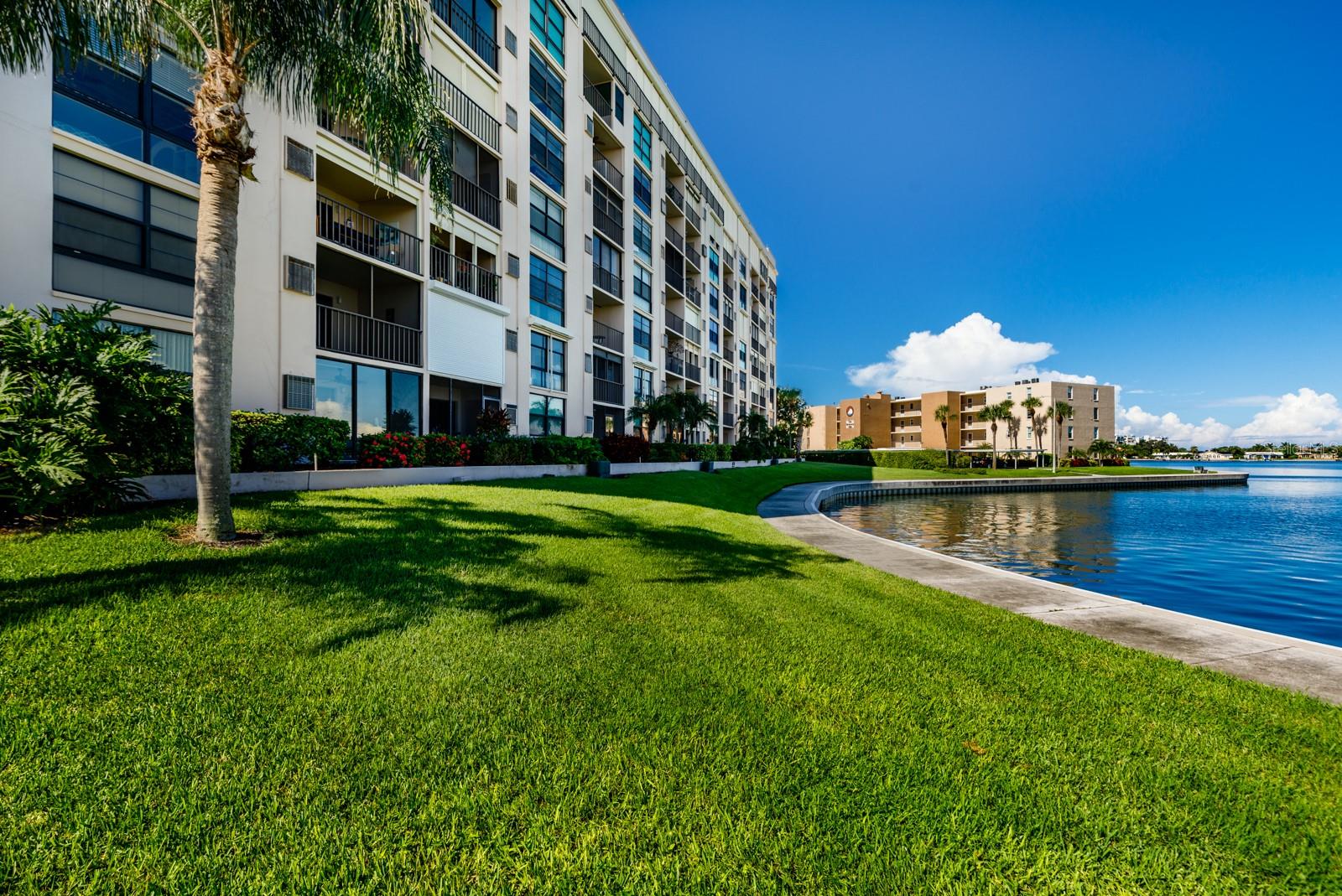 Image 11 of 91 For 7700 Sun Island Drive S 506