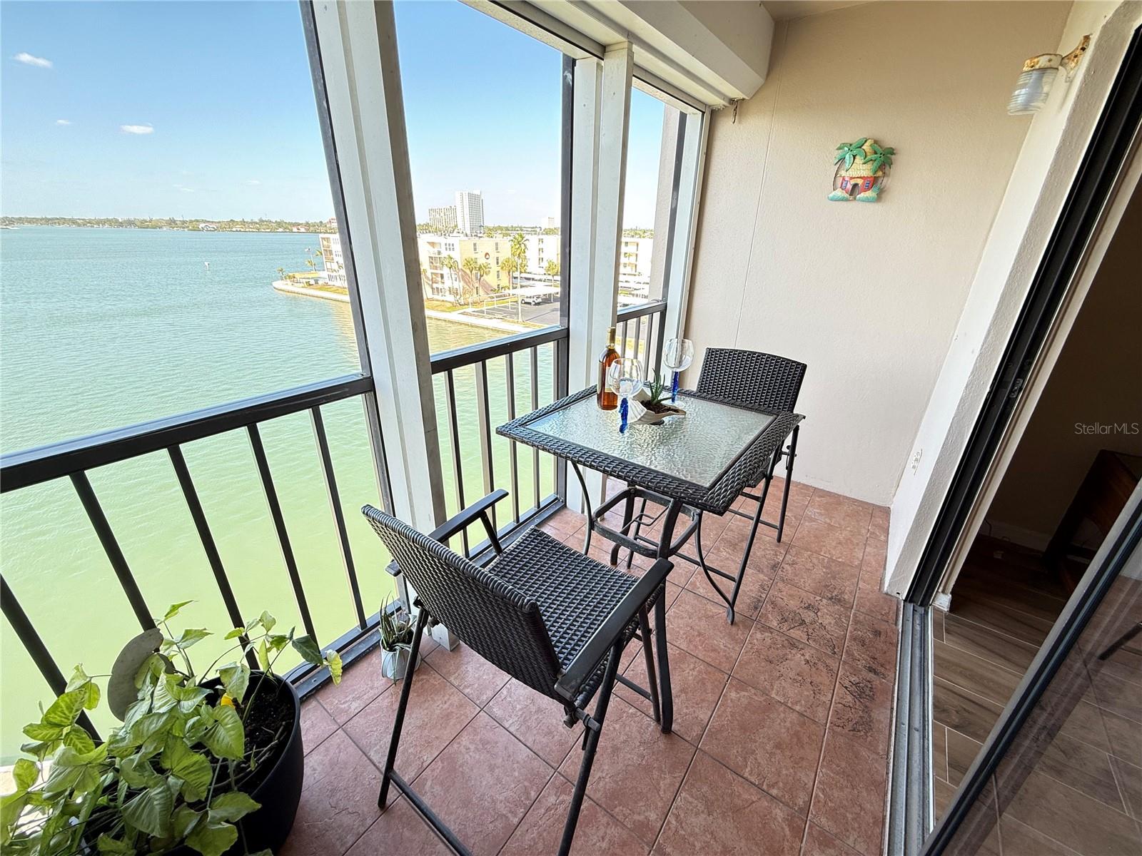 Image 16 of 91 For 7700 Sun Island Drive S 506