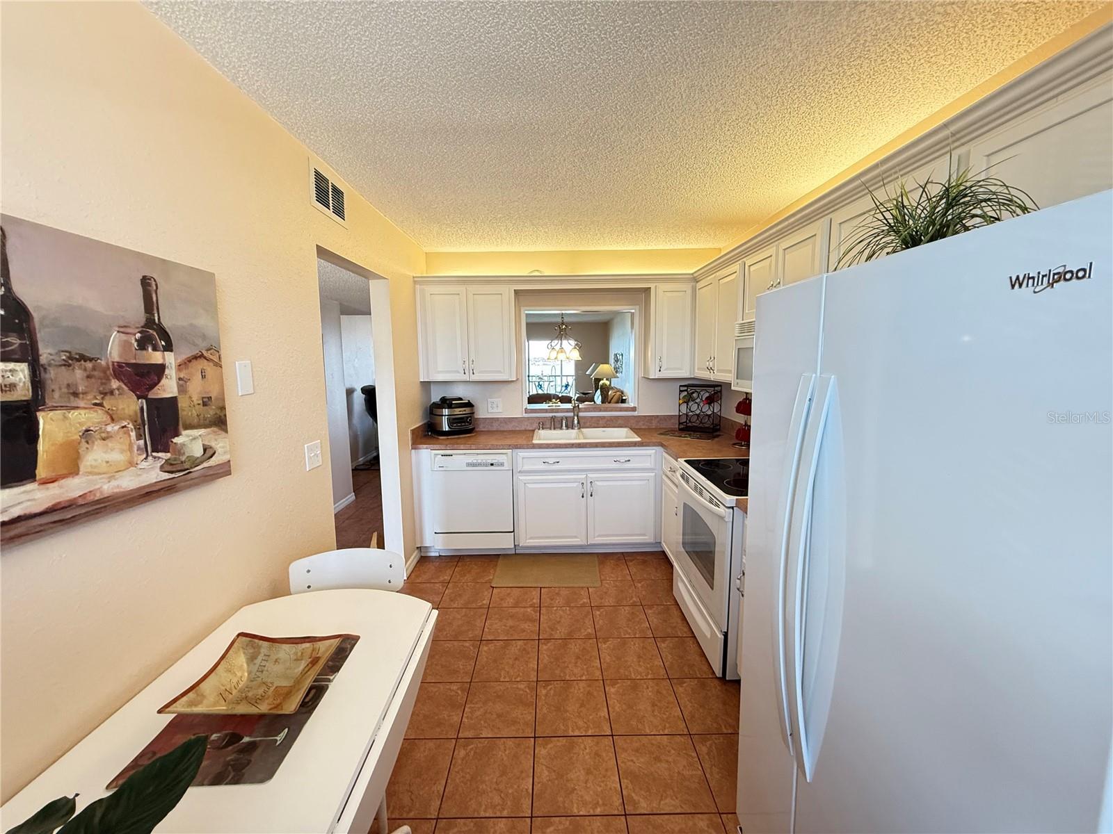 Image 21 of 91 For 7700 Sun Island Drive S 506