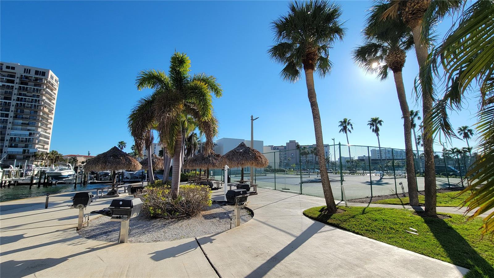 Image 40 of 91 For 7700 Sun Island Drive S 506