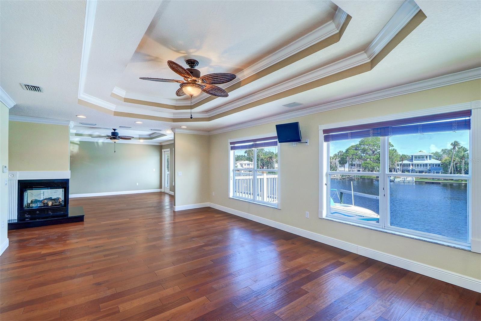 Listing photo id 17 for 5449 Manatee Point Drive