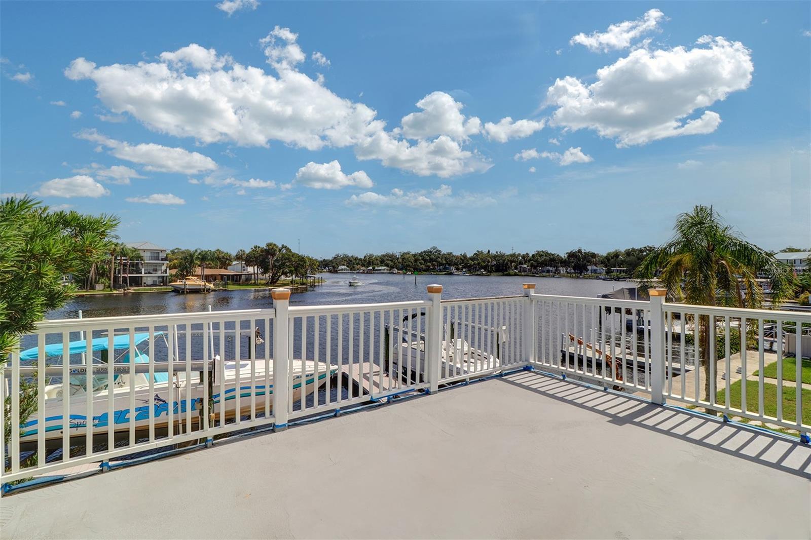 Listing photo id 21 for 5449 Manatee Point Drive