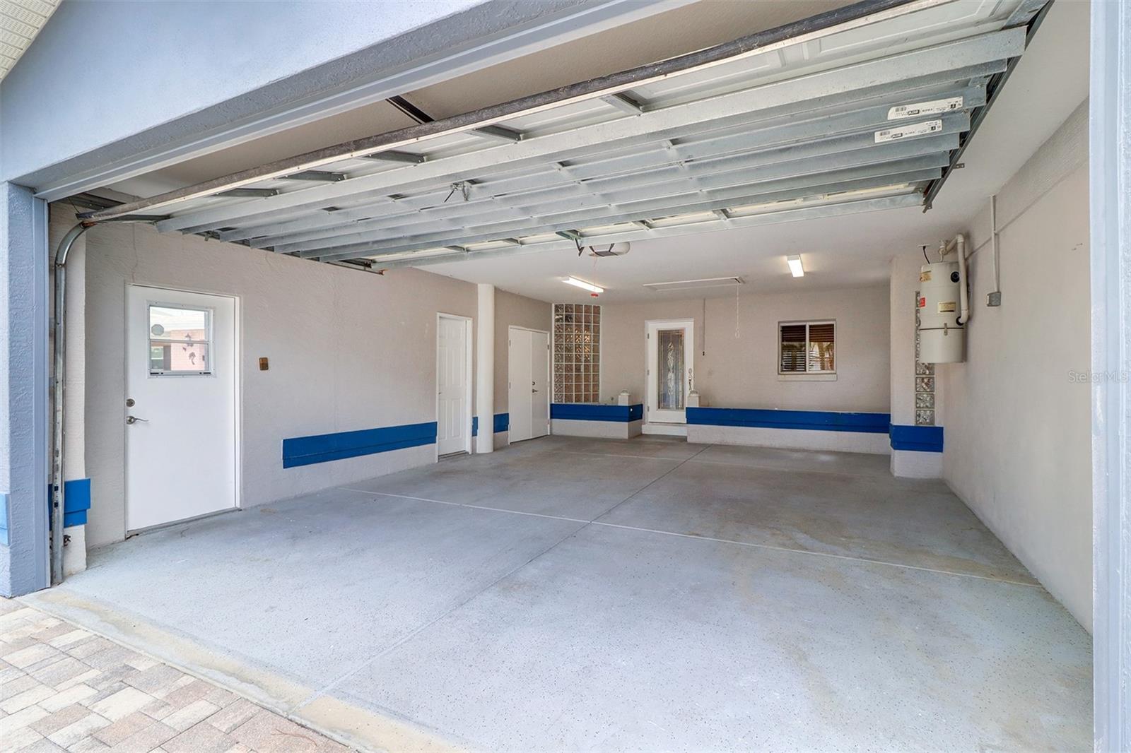 Listing photo id 30 for 5449 Manatee Point Drive