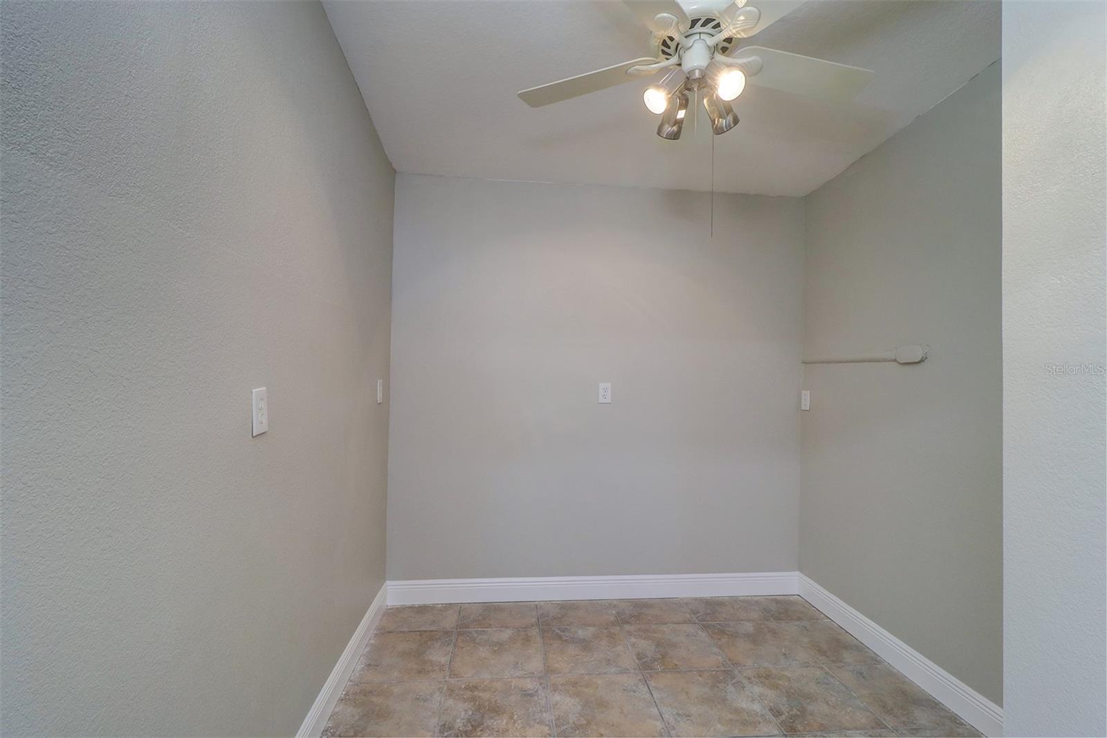 Listing photo id 32 for 5449 Manatee Point Drive