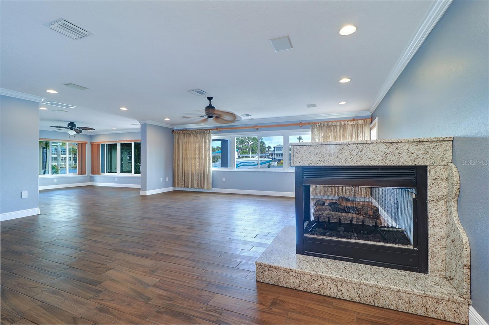 Listing photo id 5 for 5449 Manatee Point Drive