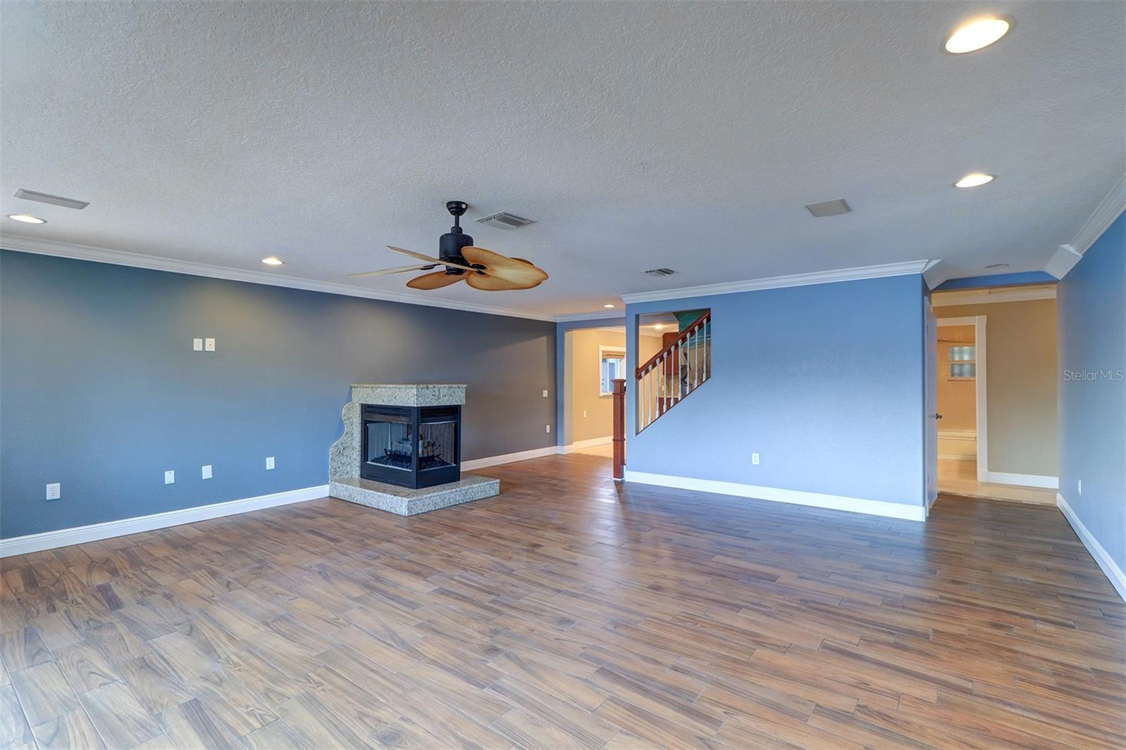 Listing photo id 7 for 5449 Manatee Point Drive