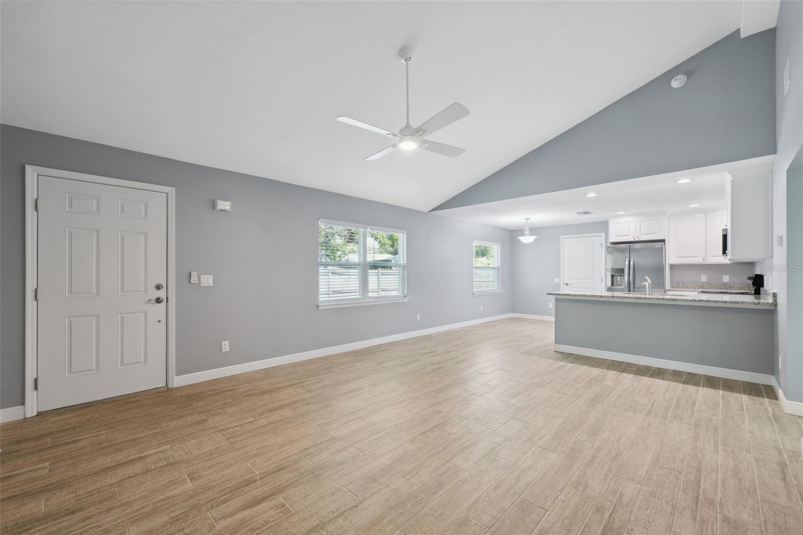 Image 30 of 87 For 719 Beltrees Street C