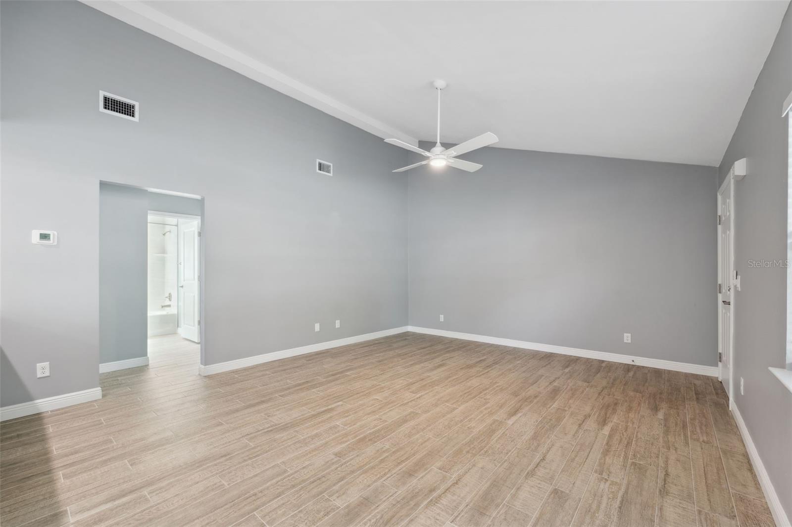Image 31 of 87 For 719 Beltrees Street C