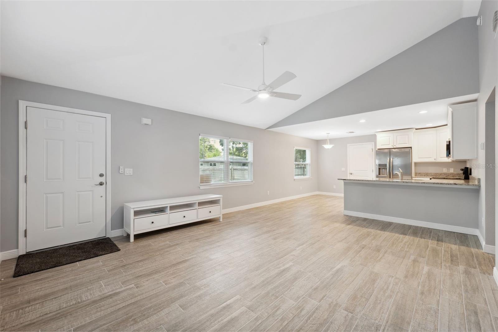 Image 6 of 87 For 719 Beltrees Street C