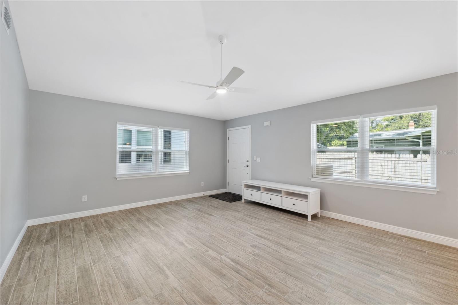 Image 8 of 87 For 719 Beltrees Street C