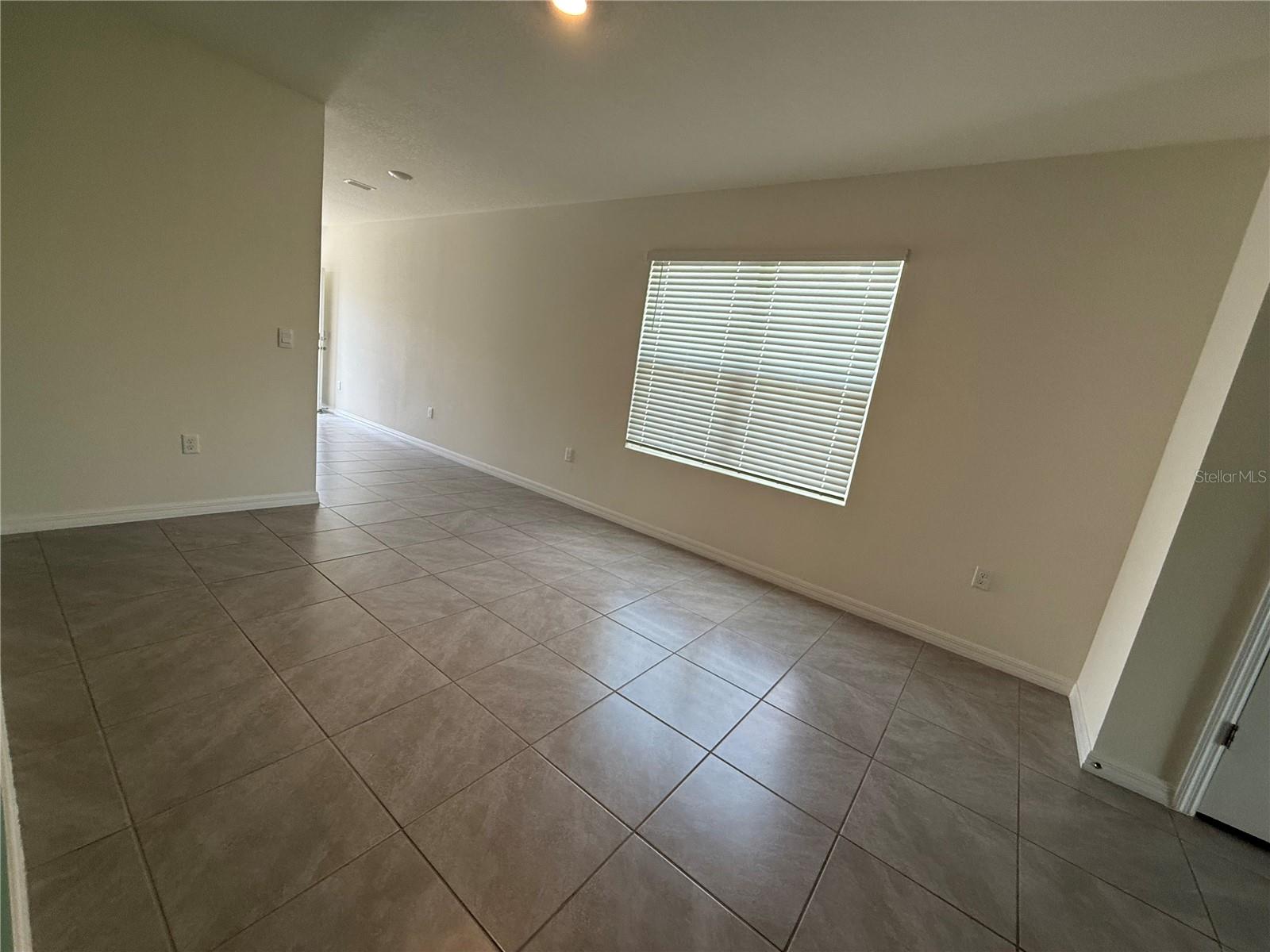 Image 10 of 37 For 3516 Maple Grove Way