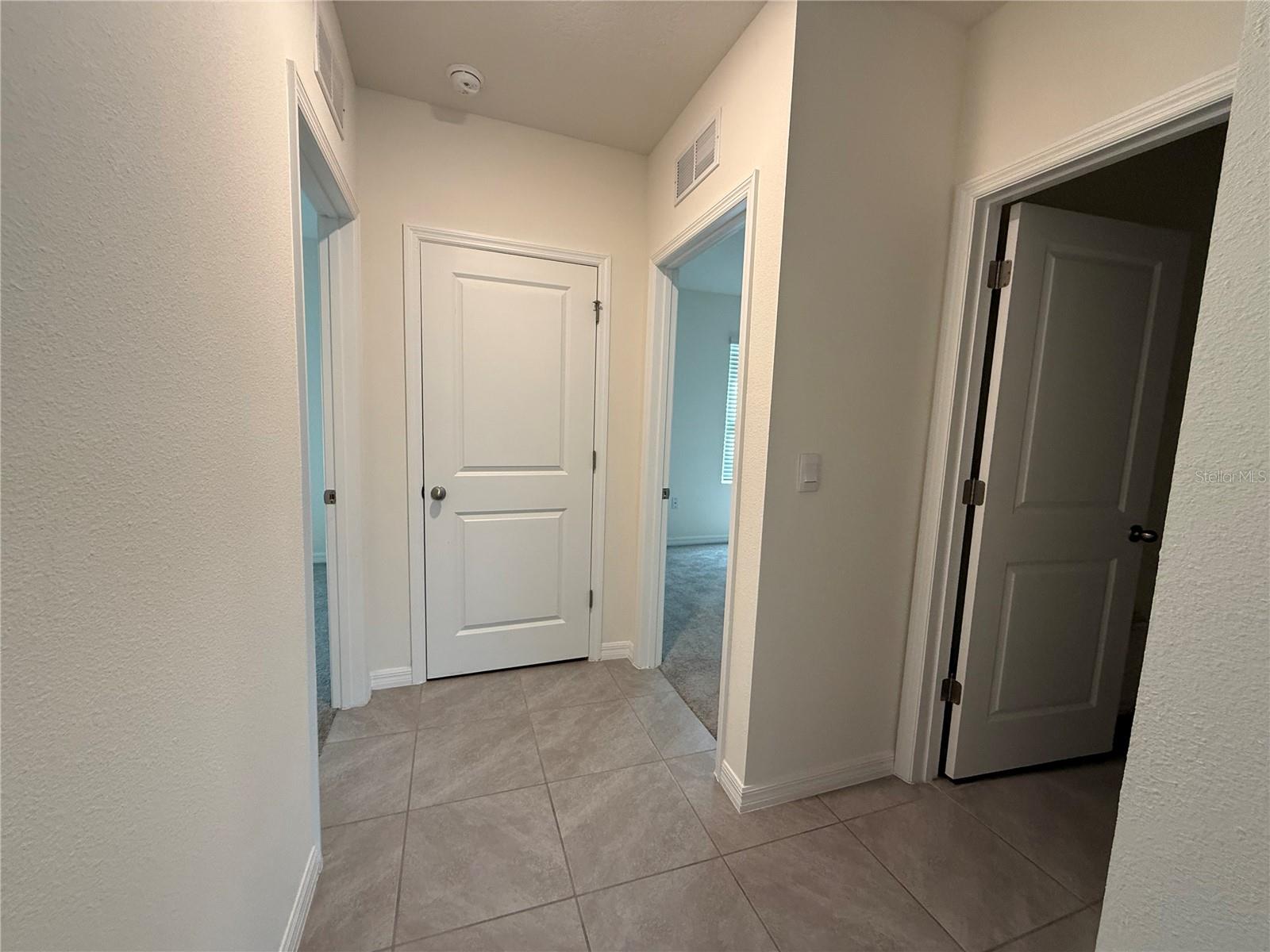 Image 7 of 37 For 3516 Maple Grove Way