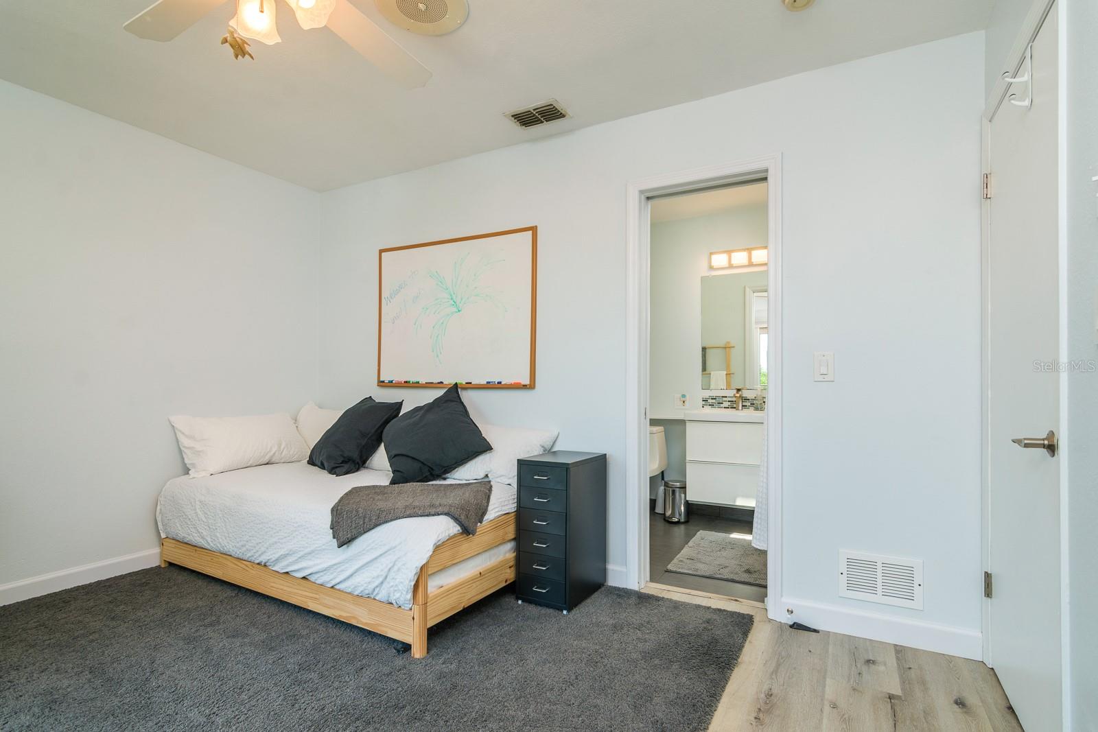 Image 21 of 28 For 135 92nd Avenue 2