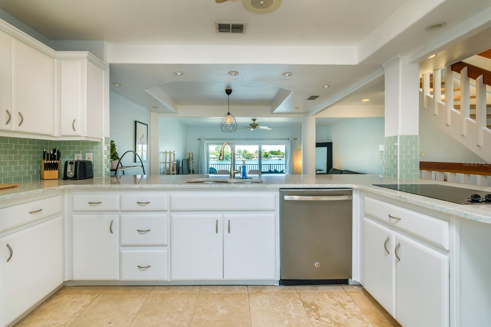 Image 6 of 28 For 135 92nd Avenue 2