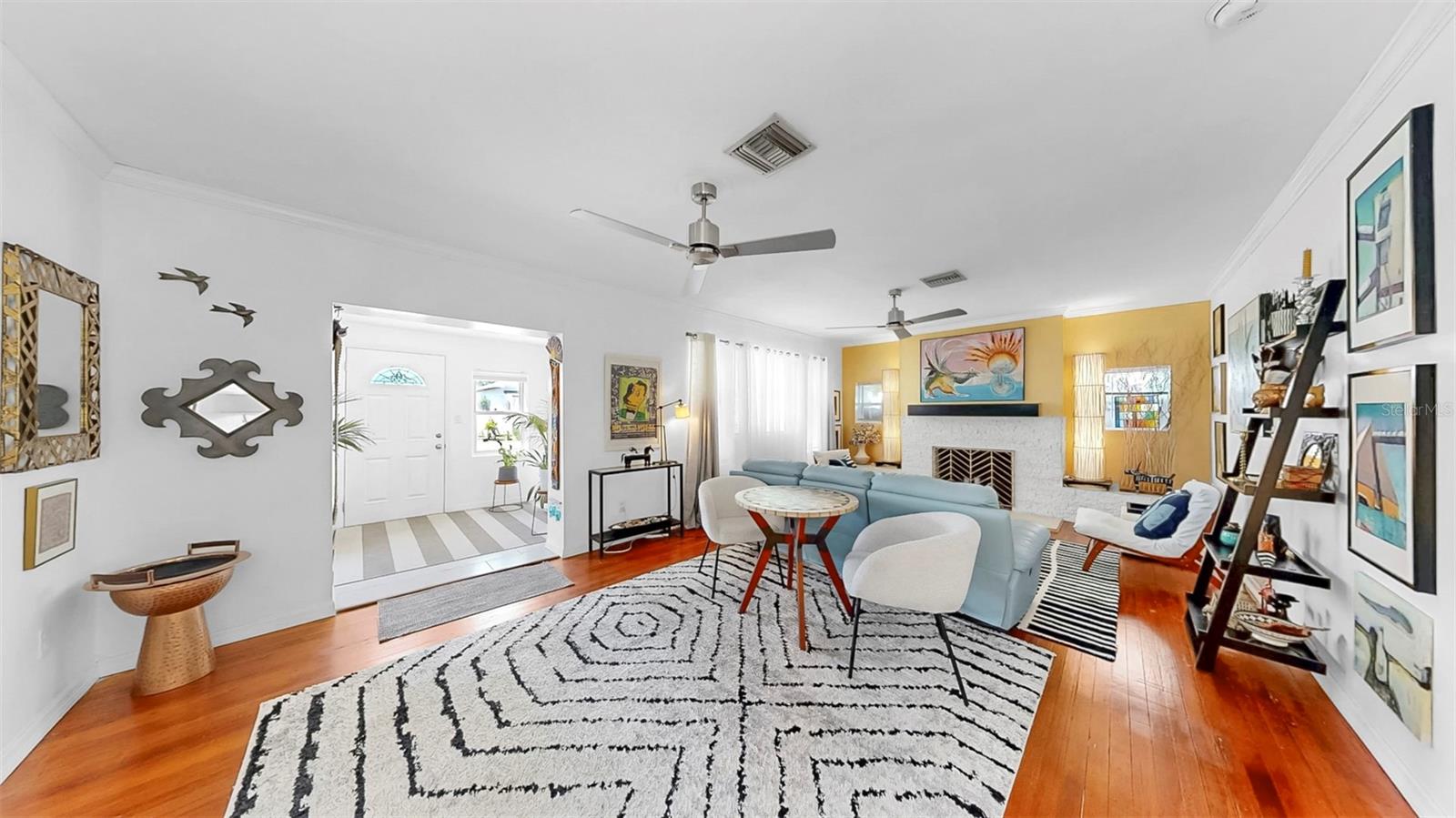 Image 22 of 45 For 4563 25th Avenue S