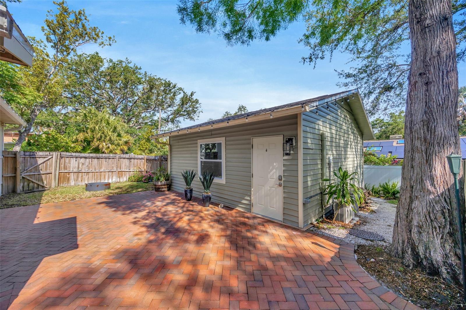Image 14 of 65 For 1155 Withlacoochee Street
