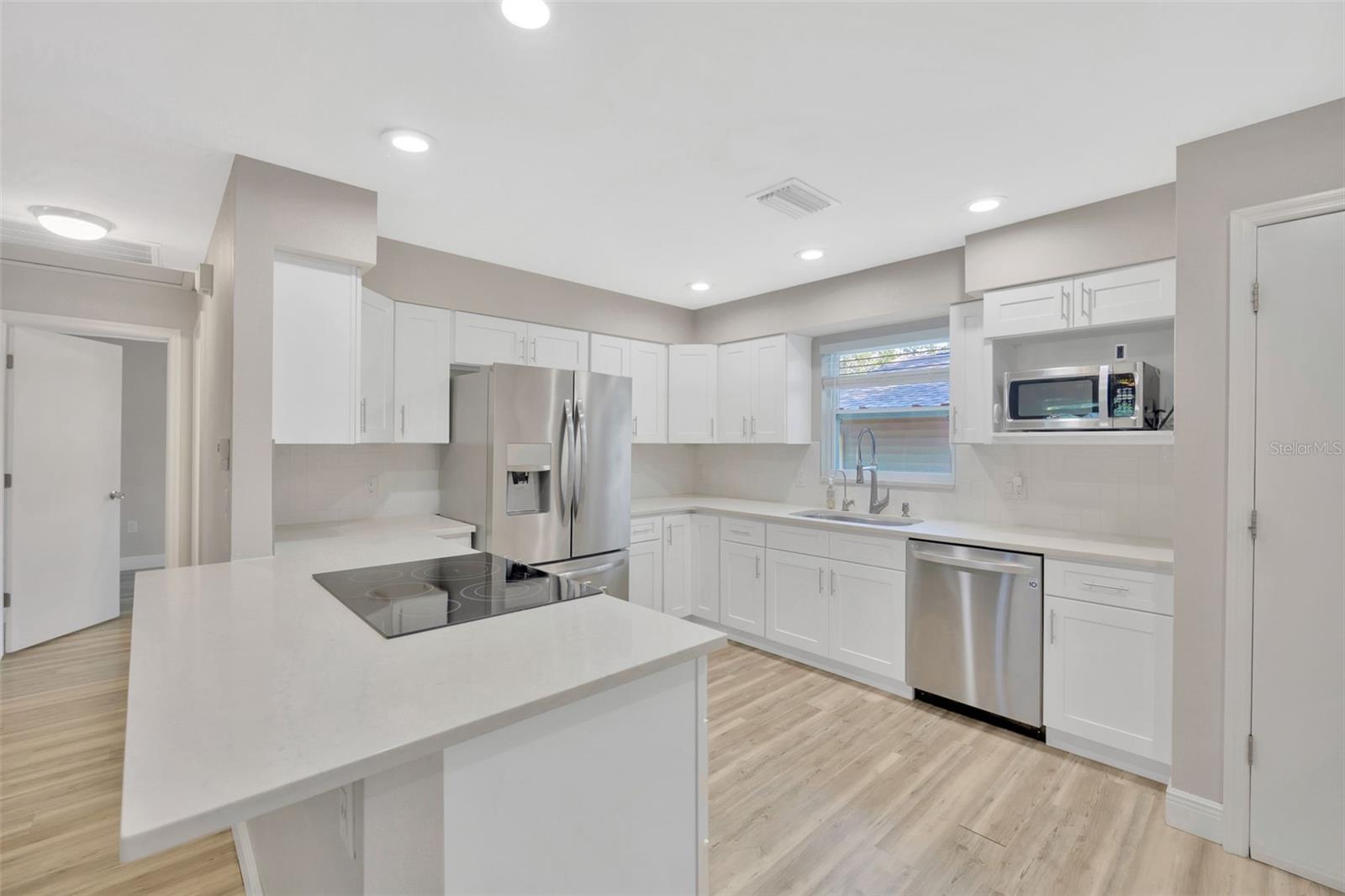 Image 31 of 65 For 1155 Withlacoochee Street