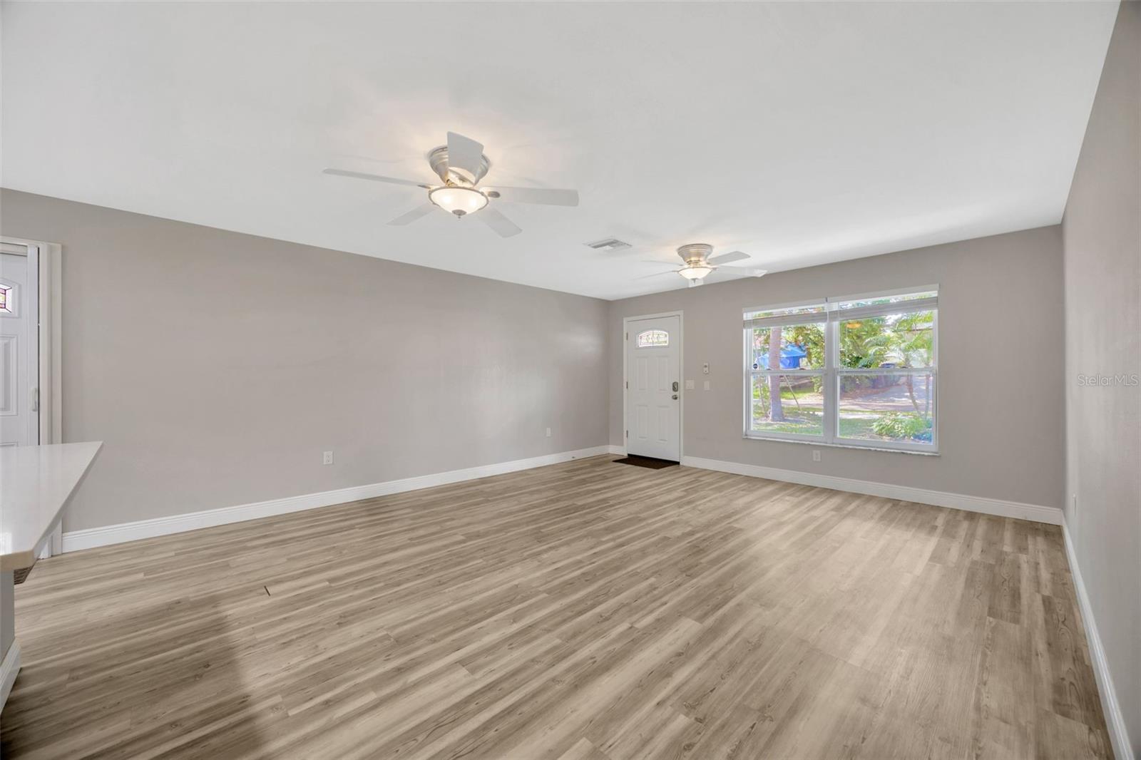 Image 37 of 65 For 1155 Withlacoochee Street