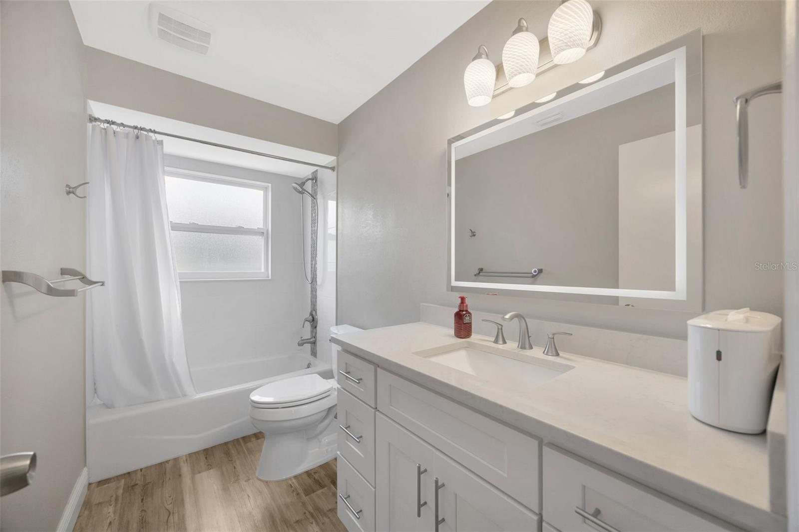 Image 41 of 65 For 1155 Withlacoochee Street