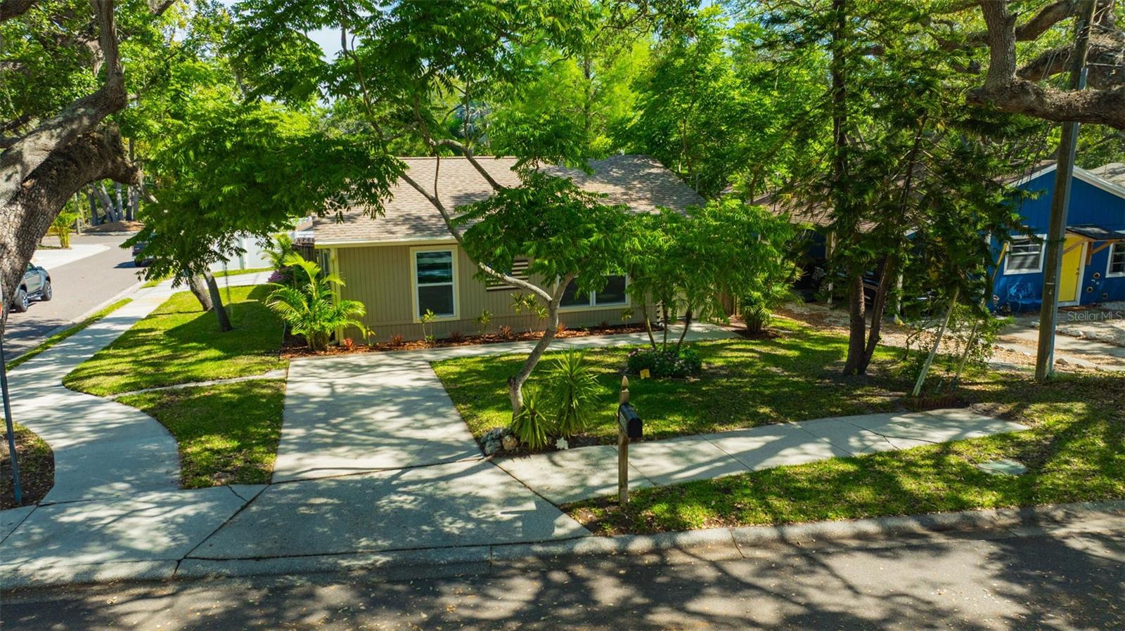 Image 50 of 65 For 1155 Withlacoochee Street