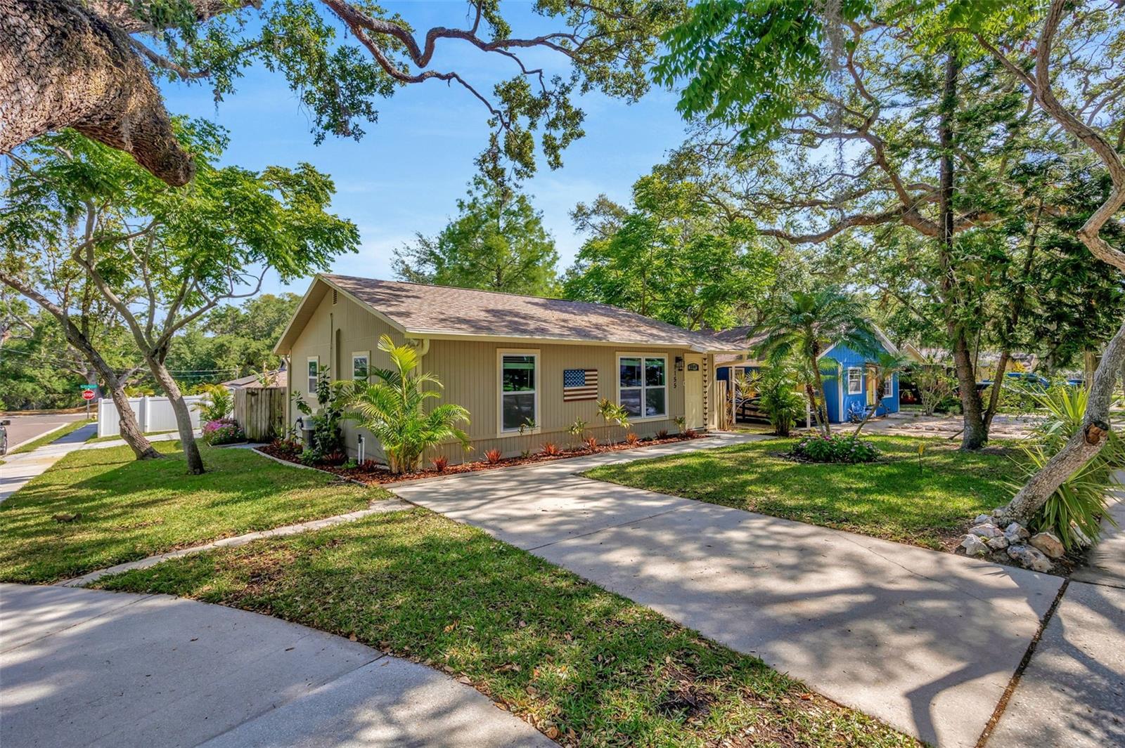 Image 6 of 65 For 1155 Withlacoochee Street