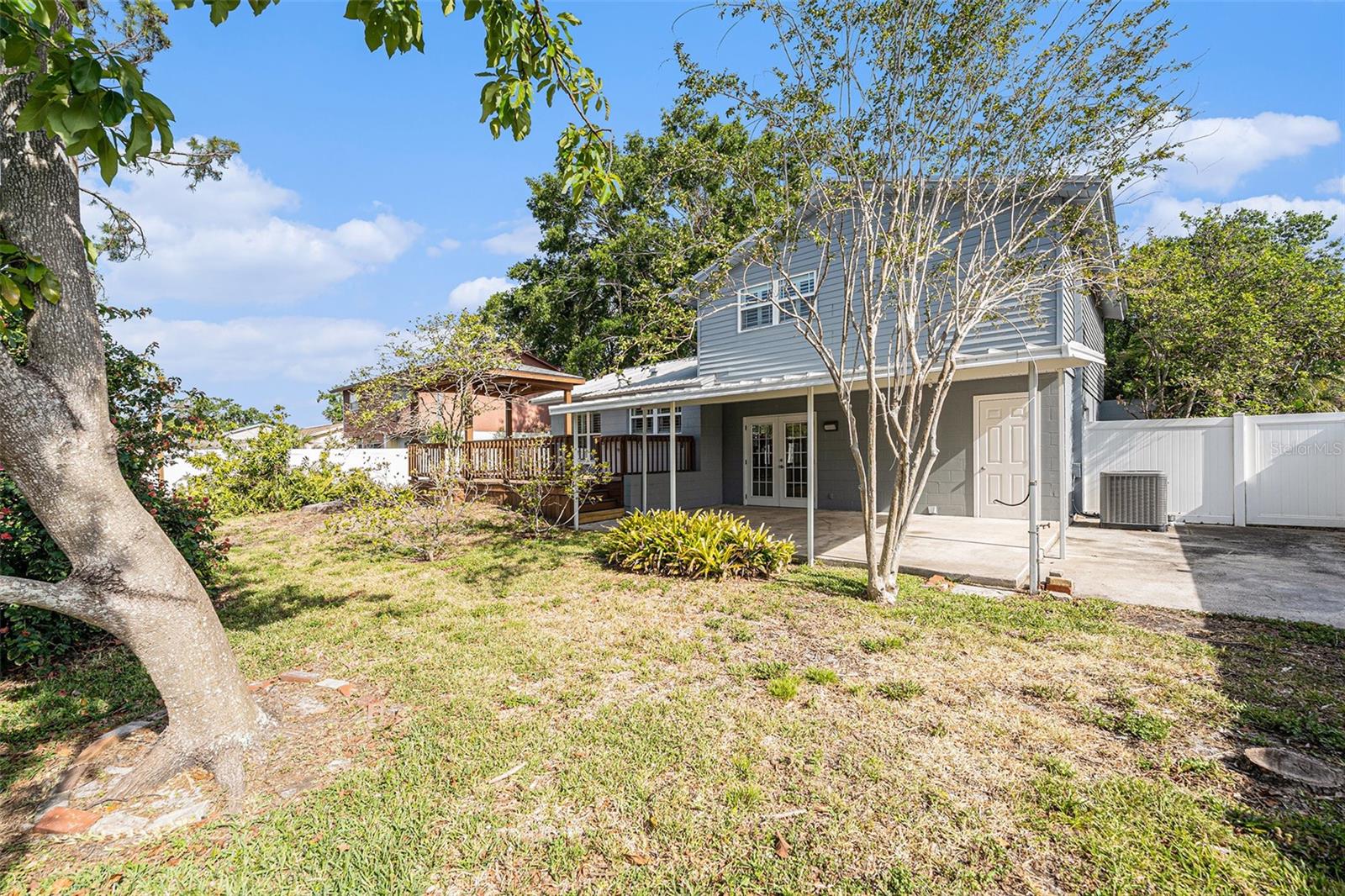 Image 27 of 30 For 8212 Malvern Circle