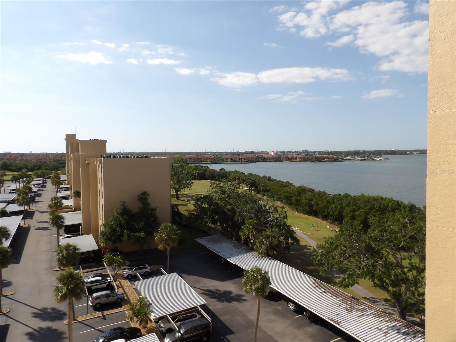 Image 4 of 32 For 2616 Cove Cay Drive 803