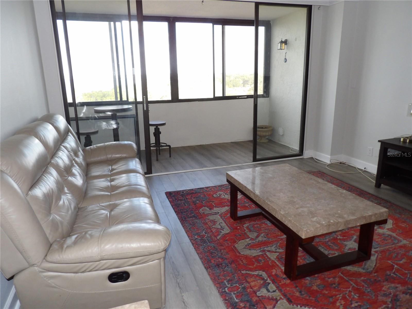 Image 5 of 32 For 2616 Cove Cay Drive 803
