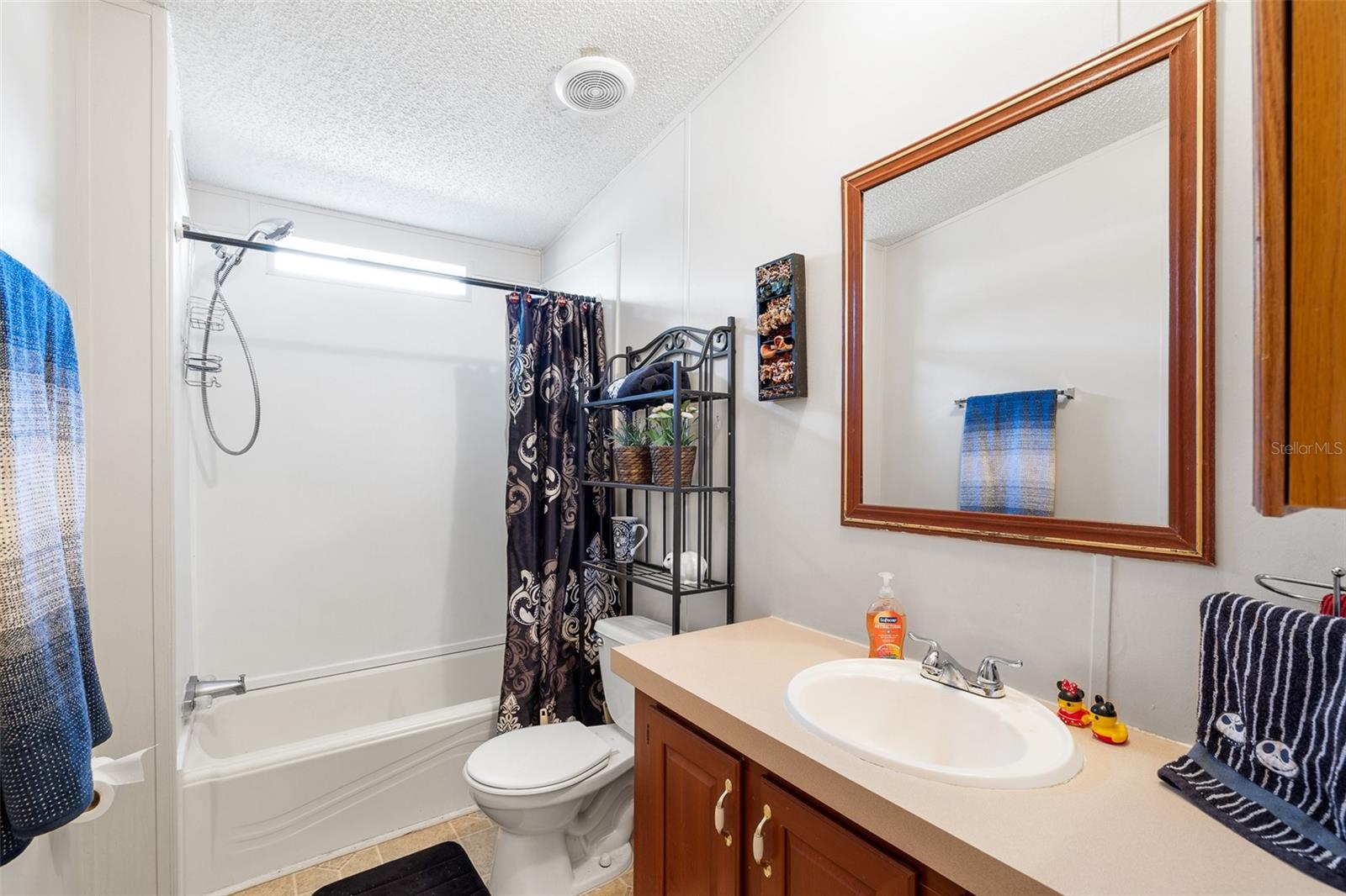 Image 31 of 40 For 13721 Mcintosh Drive