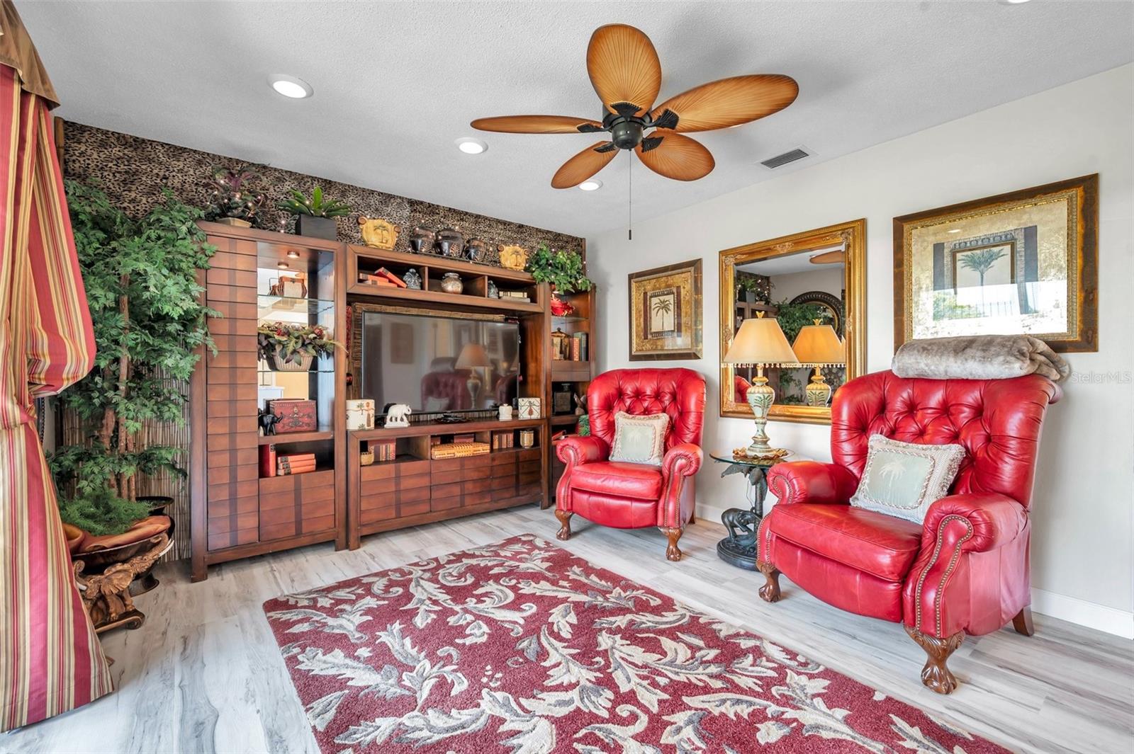 Image 35 of 59 For 6524 11th Avenue W 5611