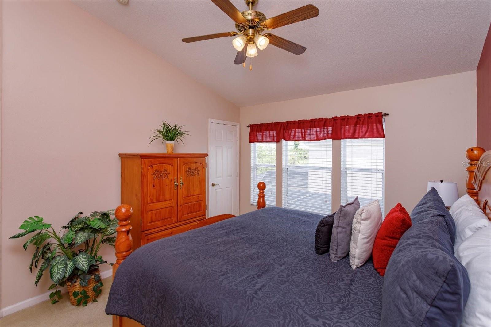 Image 14 of 38 For 2326 Silver Palm Dr