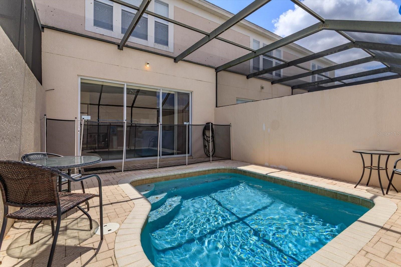Image 23 of 38 For 2326 Silver Palm Dr