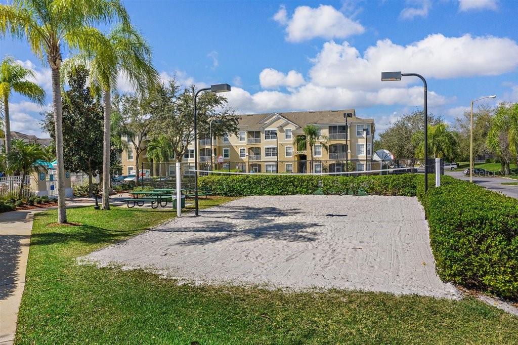 Image 31 of 38 For 2326 Silver Palm Dr