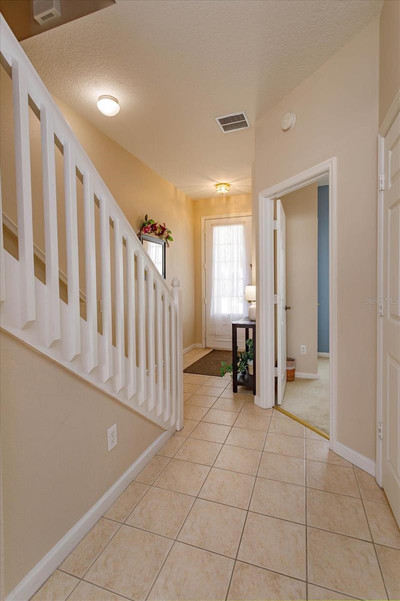 Image 4 of 38 For 2326 Silver Palm Dr