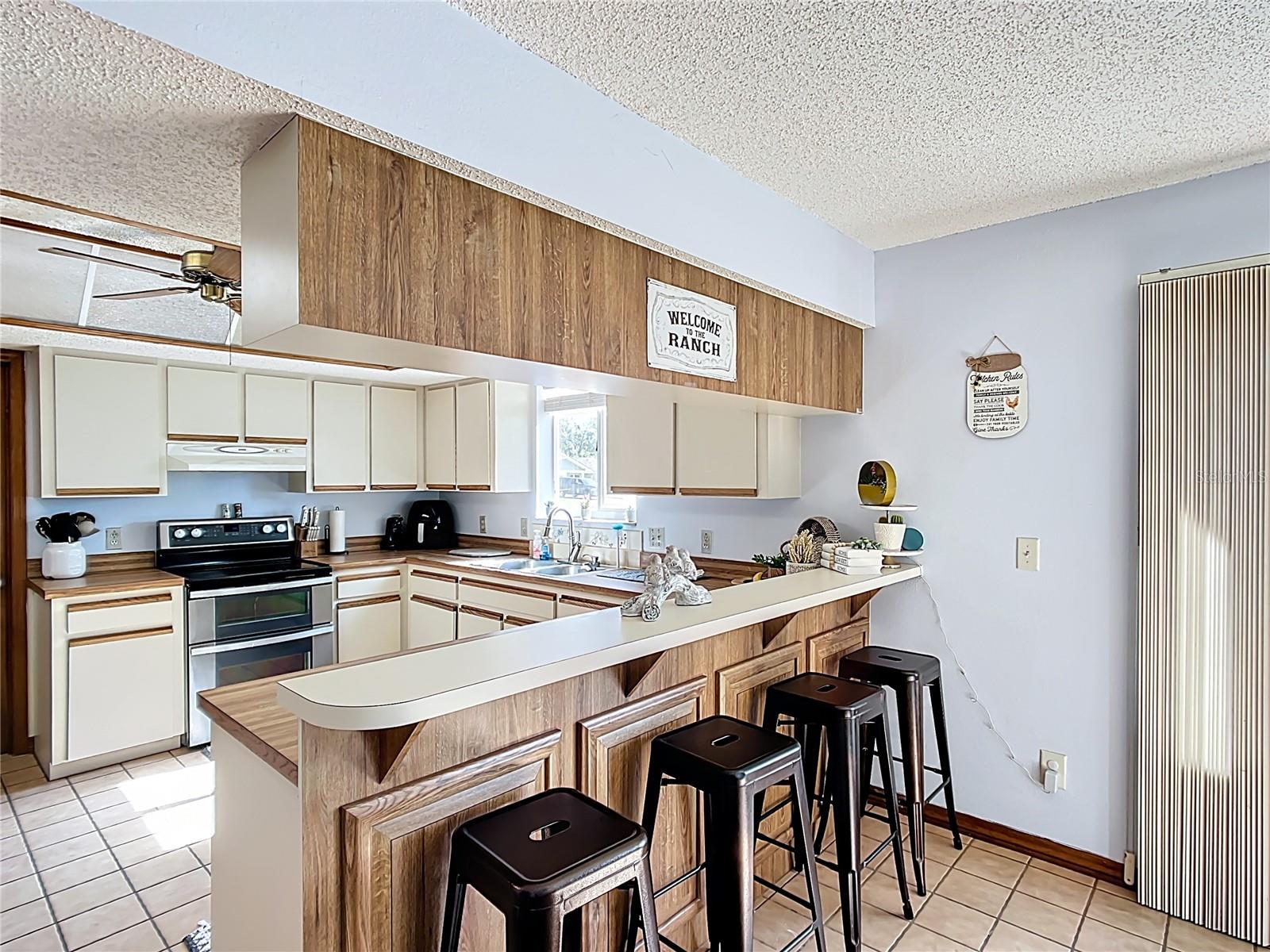 Image 17 of 59 For 7838 Rolling Grove Drive E