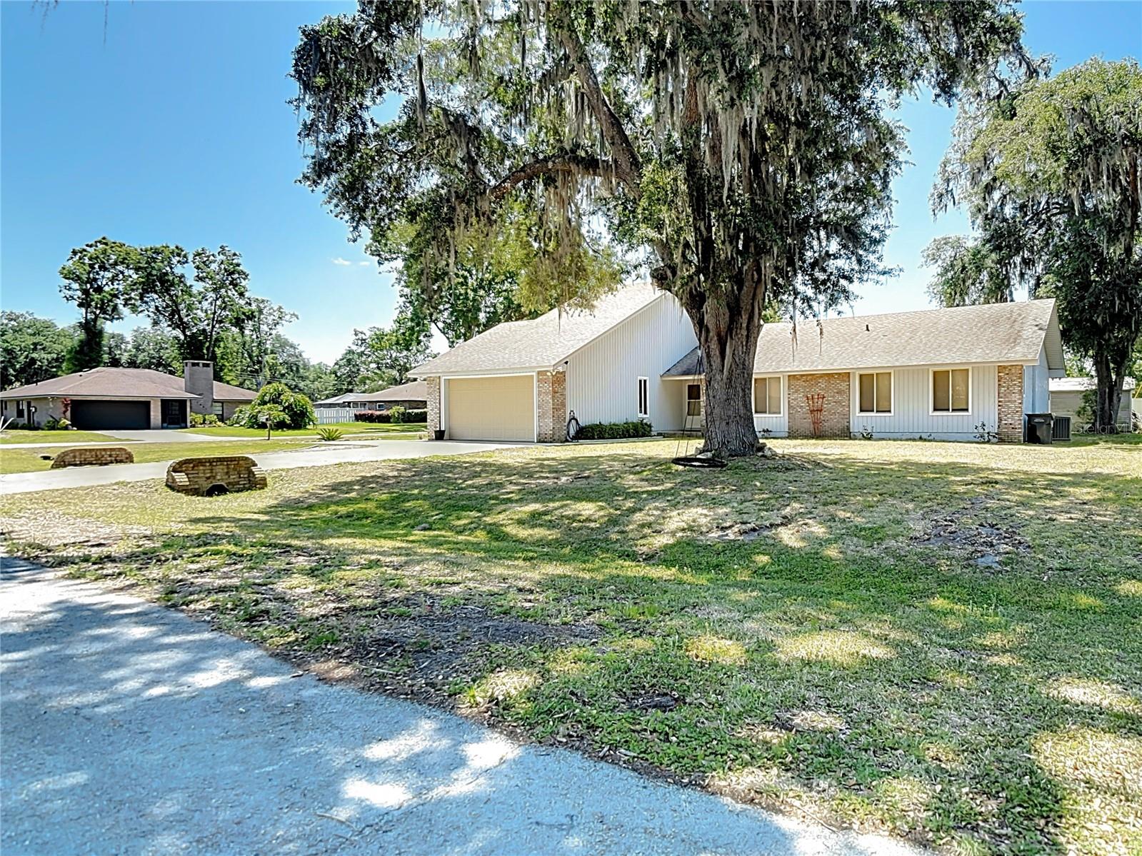 Image 2 of 59 For 7838 Rolling Grove Drive E