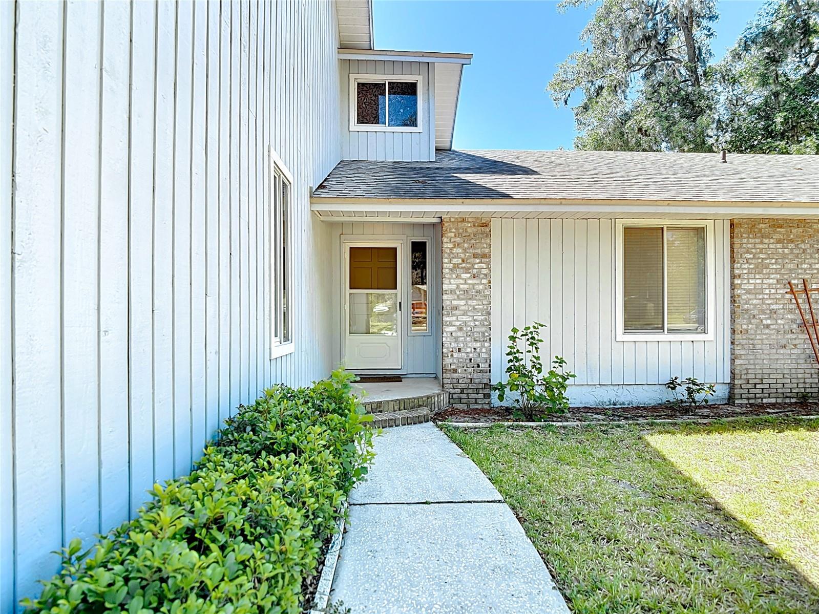 Image 4 of 59 For 7838 Rolling Grove Drive E