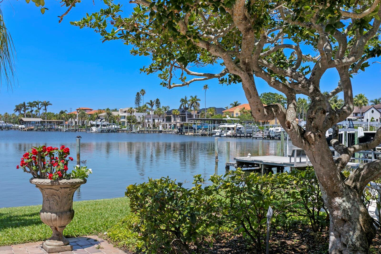 Details for 321 Brightwaters Boulevard Ne, ST PETERSBURG, FL 33704