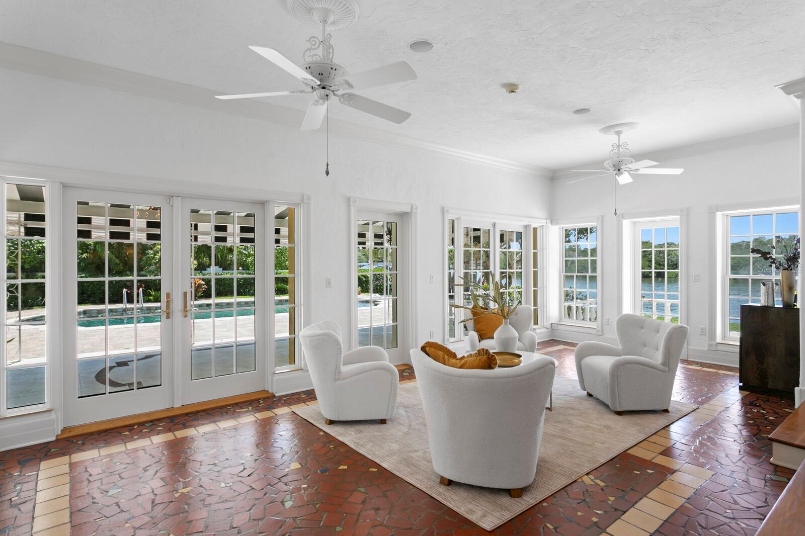 Image 11 of 52 For 321 Brightwaters Boulevard Ne