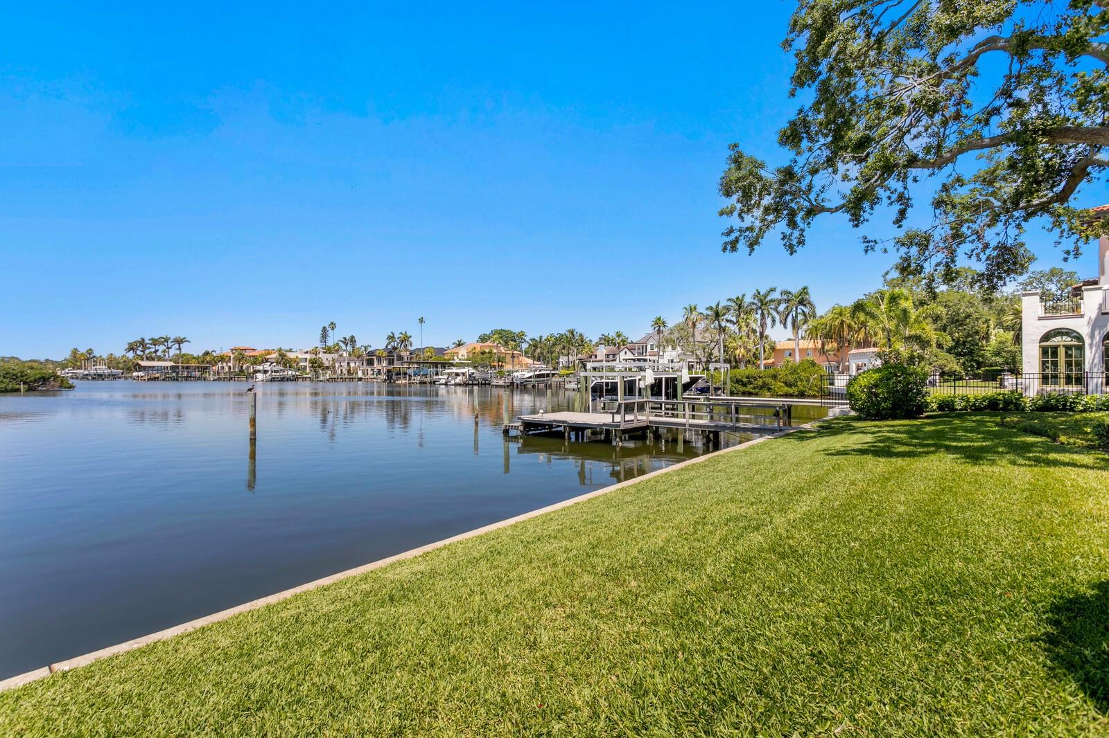 Image 46 of 52 For 321 Brightwaters Boulevard Ne