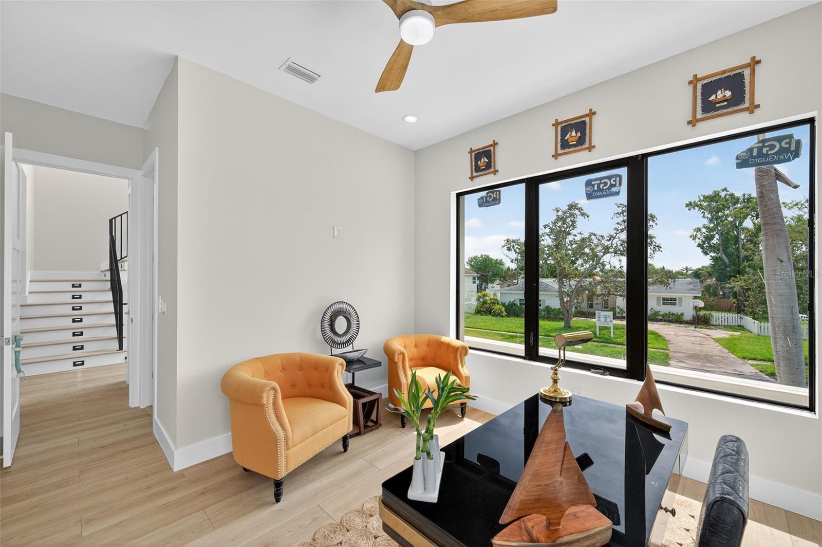 Image 11 of 25 For 721 Mandalay Avenue