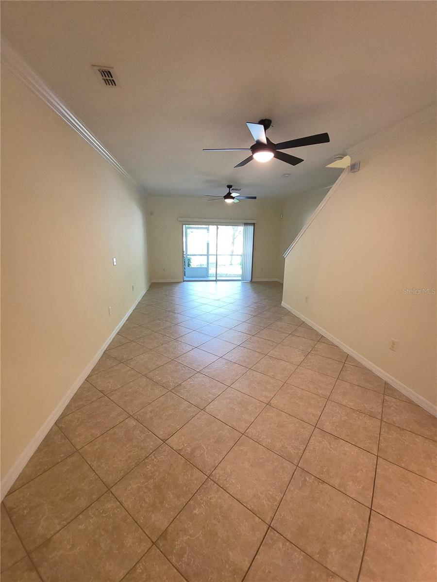 Image 18 of 61 For 31251 Claridge Place