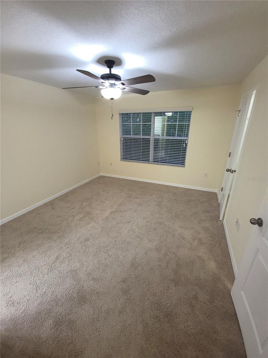 Image 24 of 61 For 31251 Claridge Place