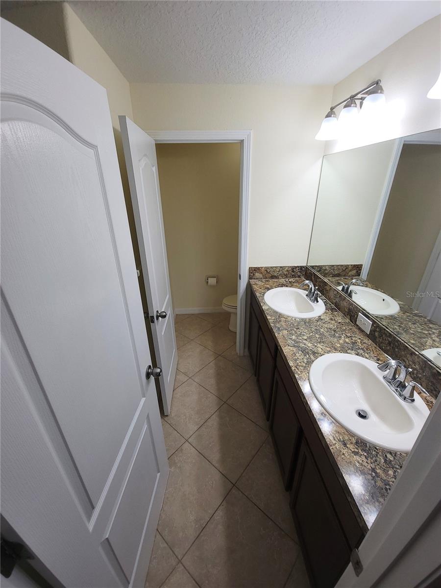 Image 26 of 61 For 31251 Claridge Place