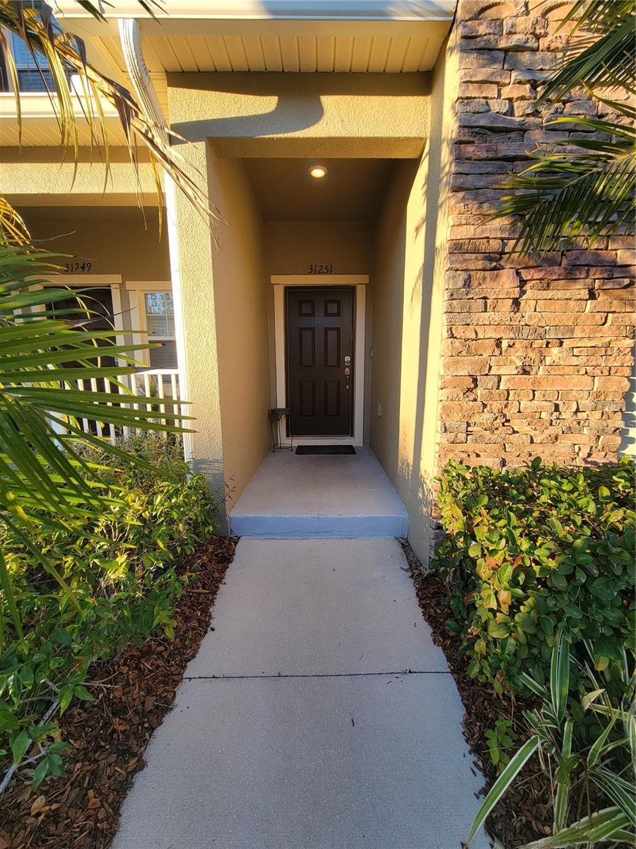 Image 3 of 61 For 31251 Claridge Place