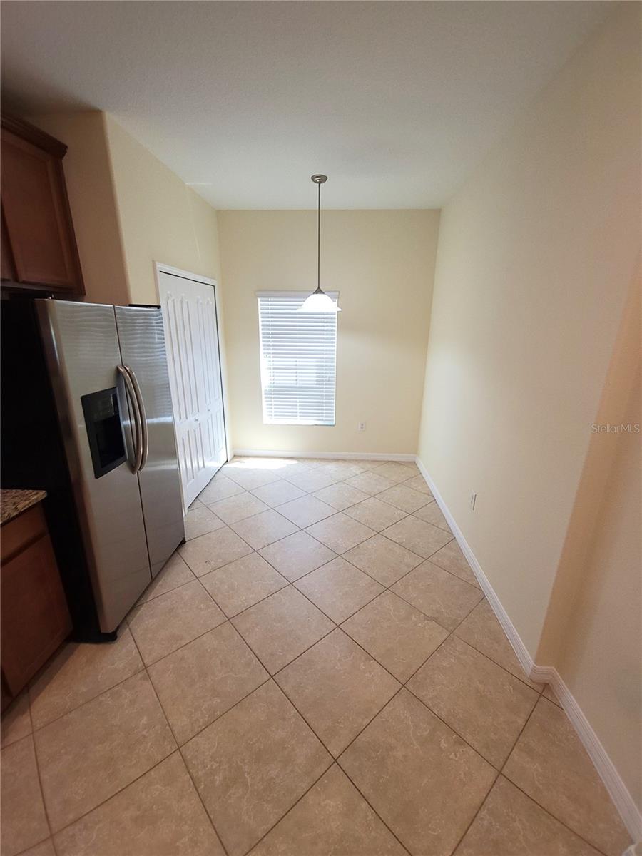 Image 7 of 61 For 31251 Claridge Place