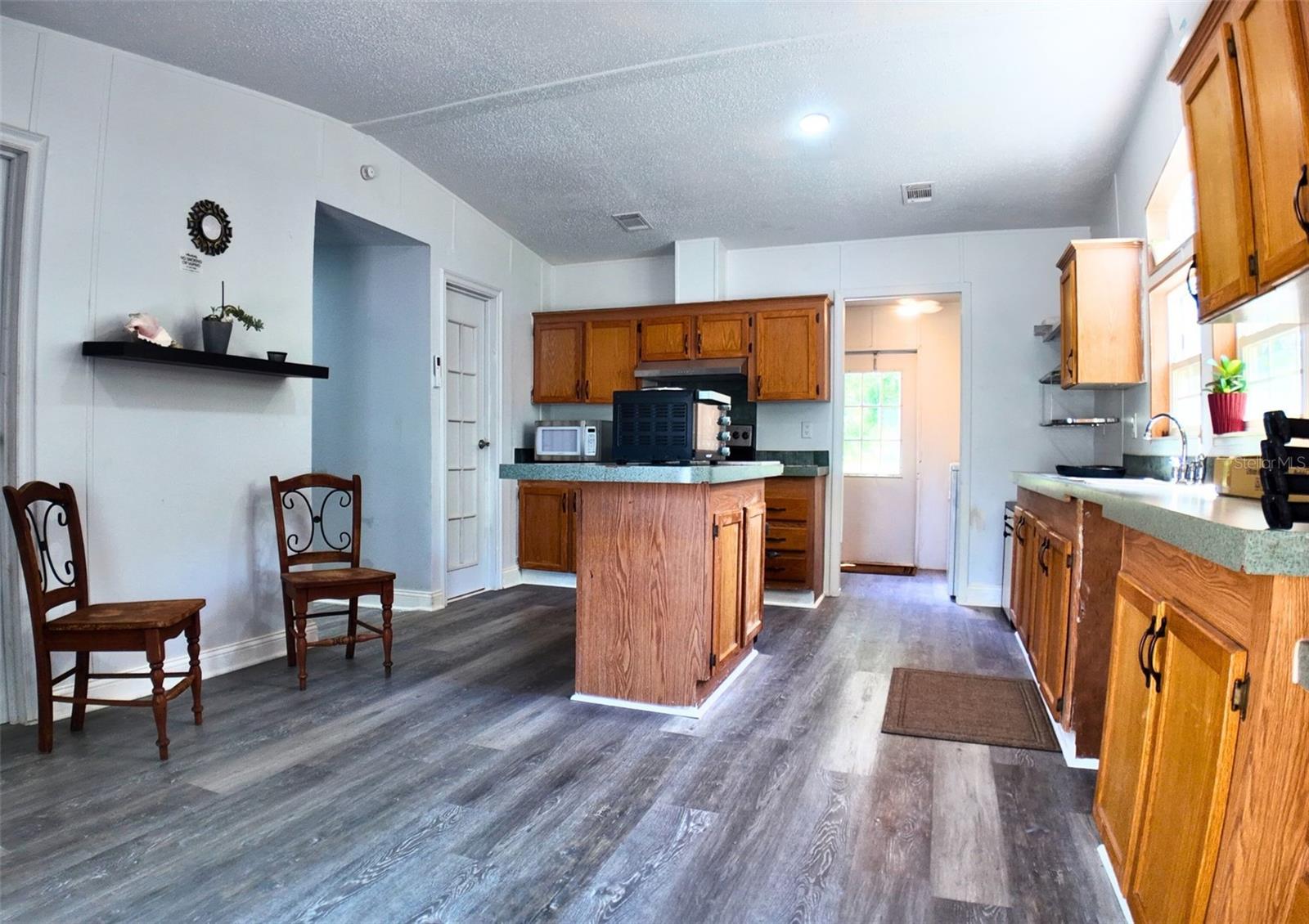 Listing photo id 8 for Address Not Provided