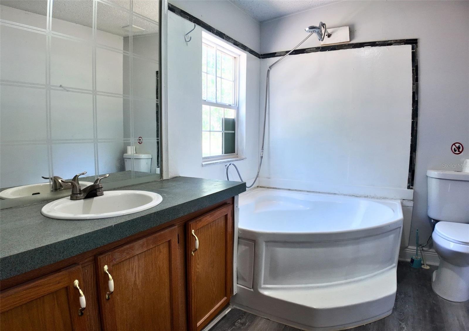 Listing photo id 12 for Address Not Provided