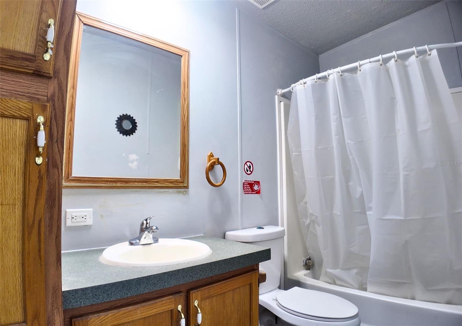 Listing photo id 18 for Address Not Provided