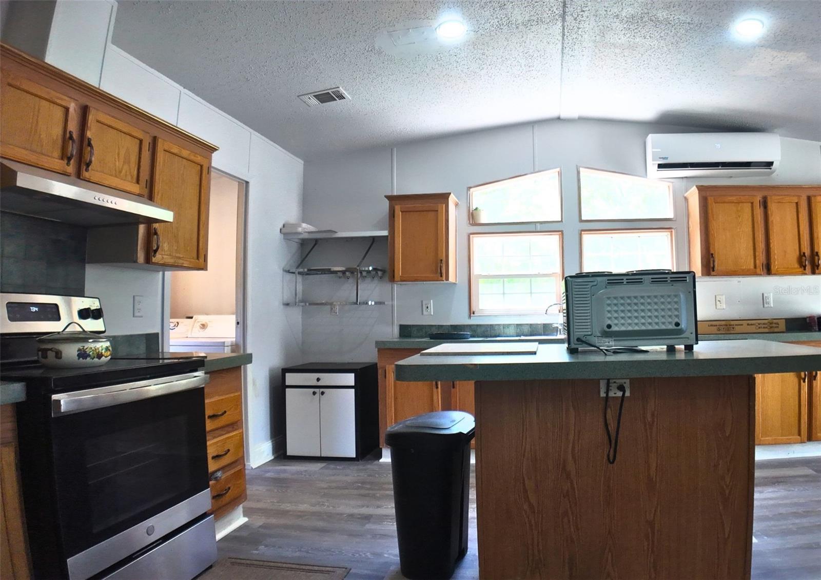 Listing photo id 7 for Address Not Provided